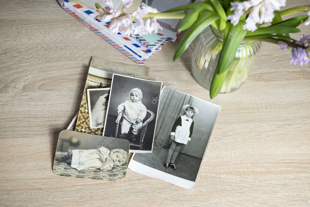 Collage di foto vintage degli anni Settanta
